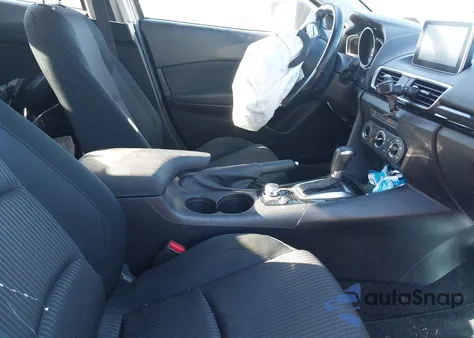 2015 Mazda Mazda3 I Touring z USA, uszkodzony, nr VIN 3MZBM1V79FM233774